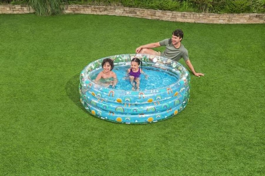 Children's pool with rainbow and clouds design, inflatable - immerse yourself in a world of colors!