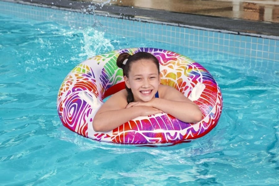 Colorful swimming ring with wave design 91 cm – Bestway
