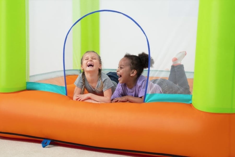 Inflatable jumping game for children 1.94m×1.83m×1.12m Bestway (Jump and Soar Mega Bouncer !)