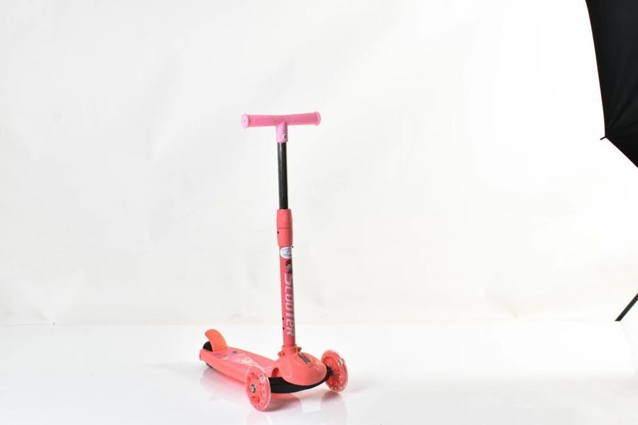 Children's illuminated scooter "Star of Launch" - a journey full of colors and fun!