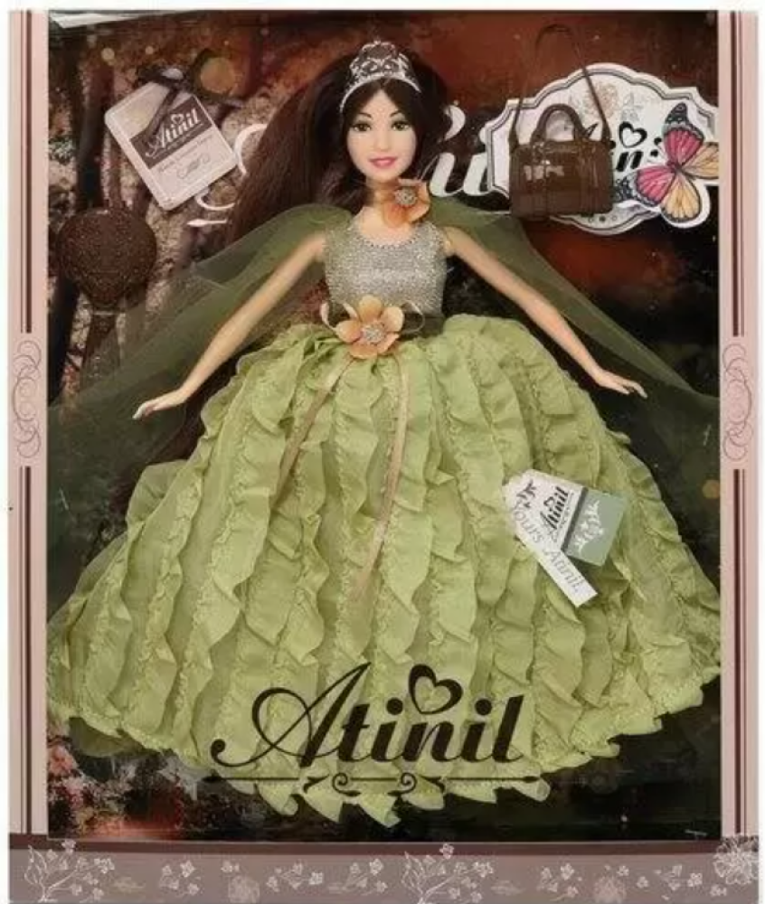 Green doll clothes game