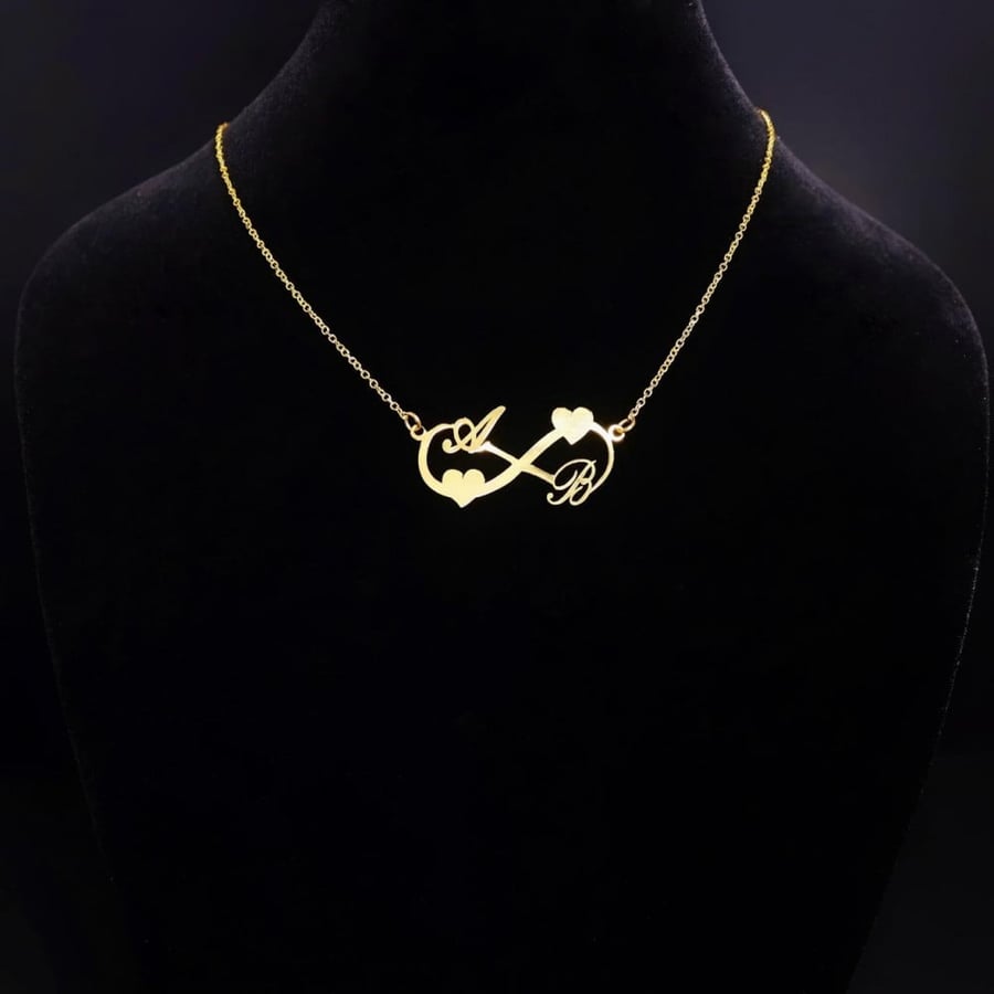 سلسال حرفين وقلب -  متجر ايست اند ويست للهدايا