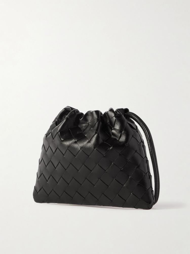 شنطة بوتيغا BOTTEGA VENETA Intrecciato leather pouch