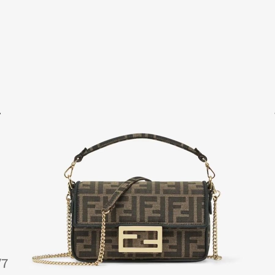 شنطة فندي Baguette Mini