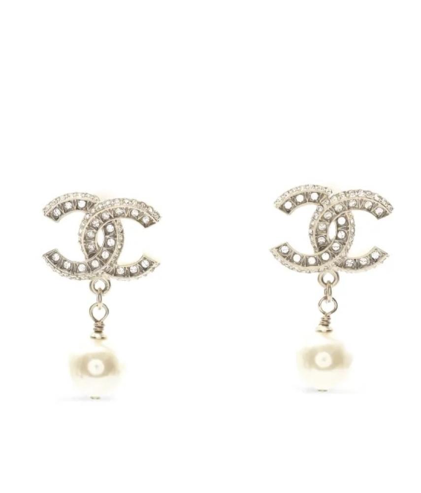 حلق شانيل Chanel