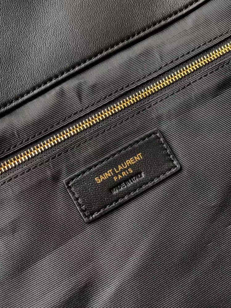 شنطة سان لوران SAINT LAURENT Sac de Jour Nano Bag in Patent Leather