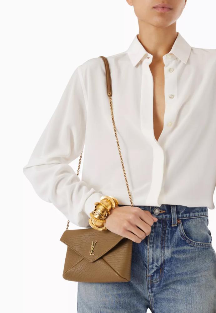 شنطة سان لوران SAINT LAURENT Cassandre Chain Clutch in Lambskin Leather