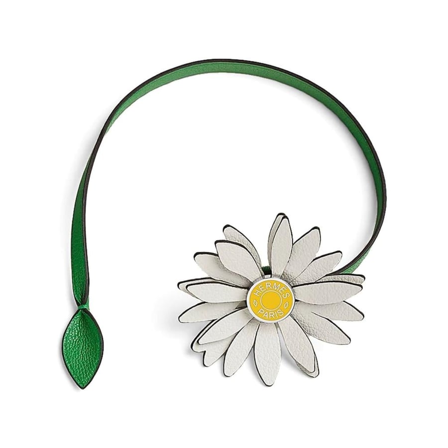ميدالية ايرميز Hermès Marguerite Daisy Charm