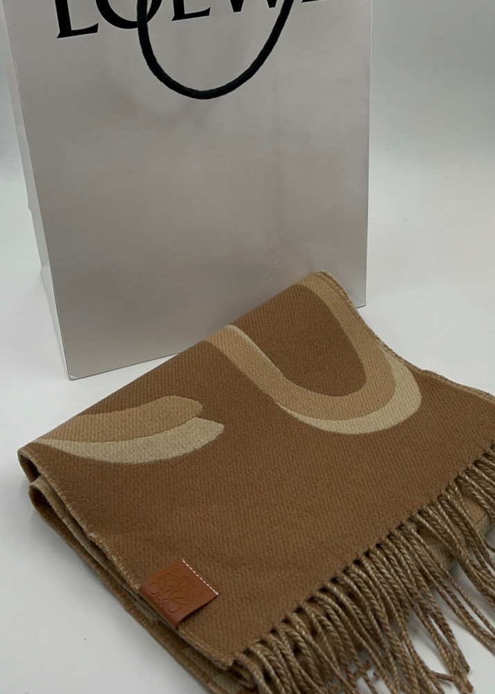 وشاح لويفي LOEWE بني