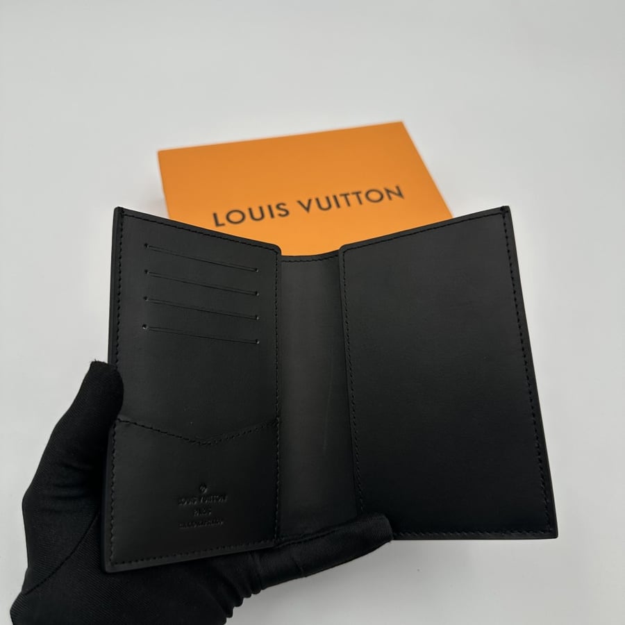 غطاء جواز  -  Passport Cover
