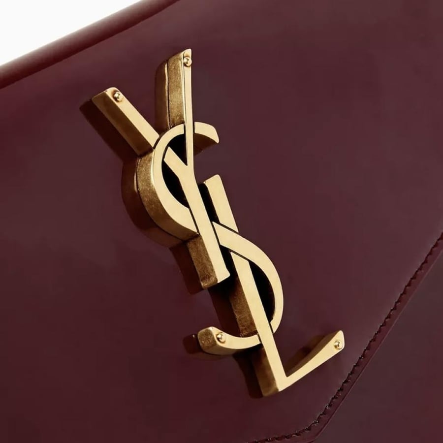 شنطة سان لوران Uptown Pouch in Patent Leather