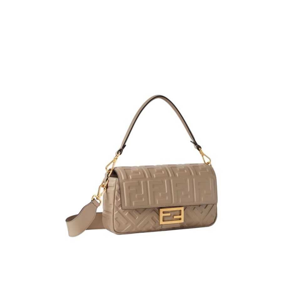 شنطة فندي FENDI bag