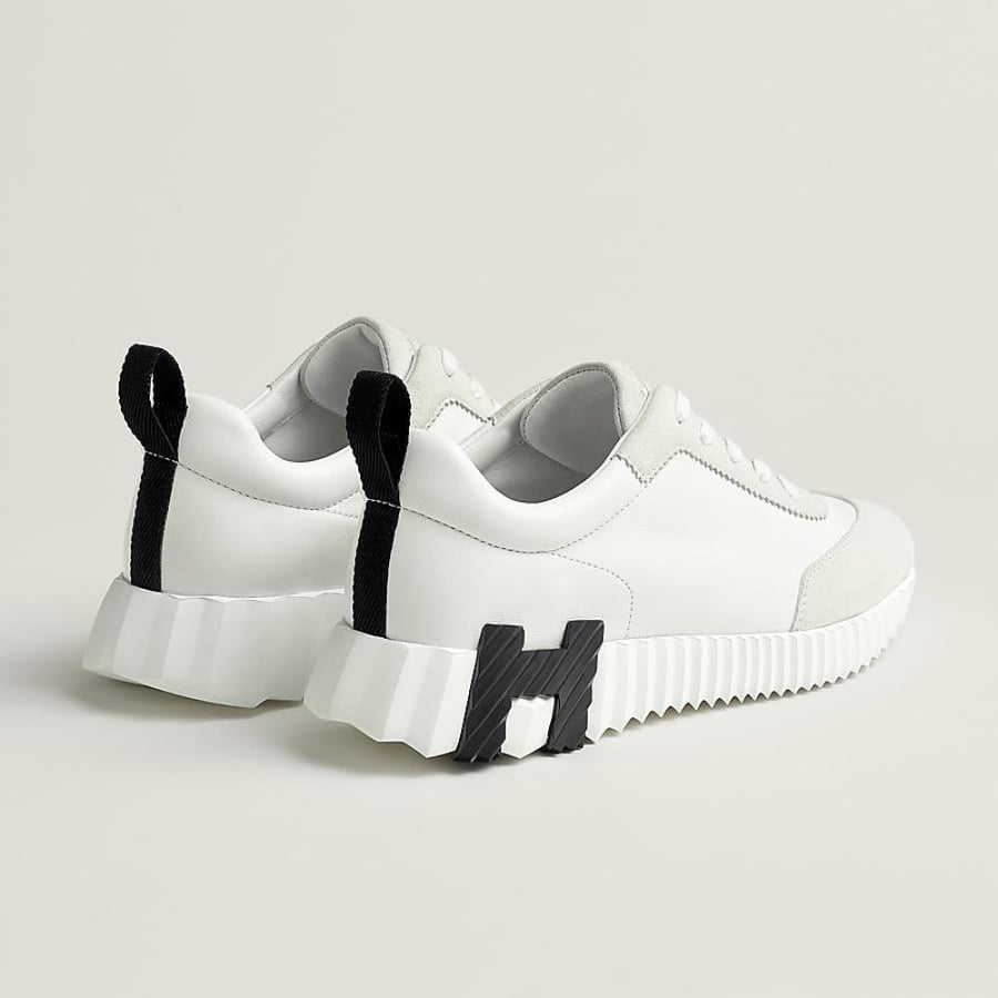 حذاء ارميز ابيض Bouncing sneaker
