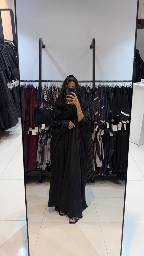 عبايه مقلم