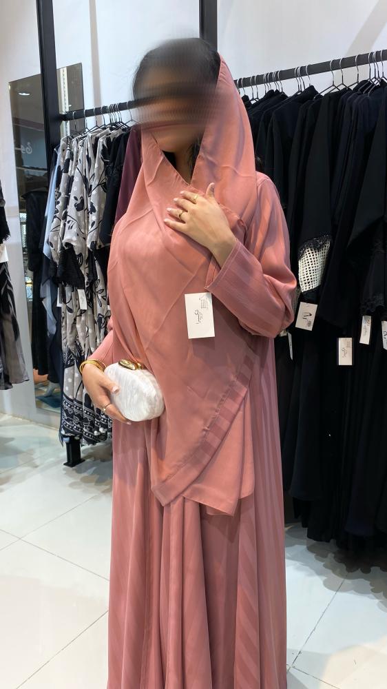 عبايه مقلم