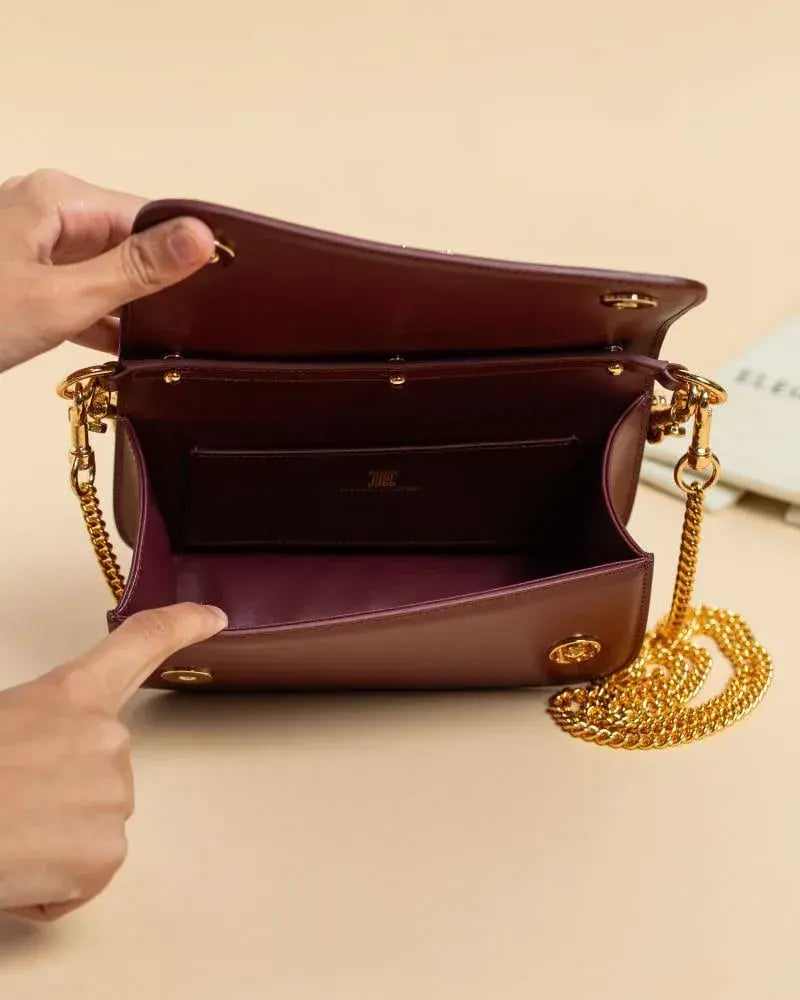 شنطة سارا جلد طبيعي إيطالي ماركة Elegance Lovers