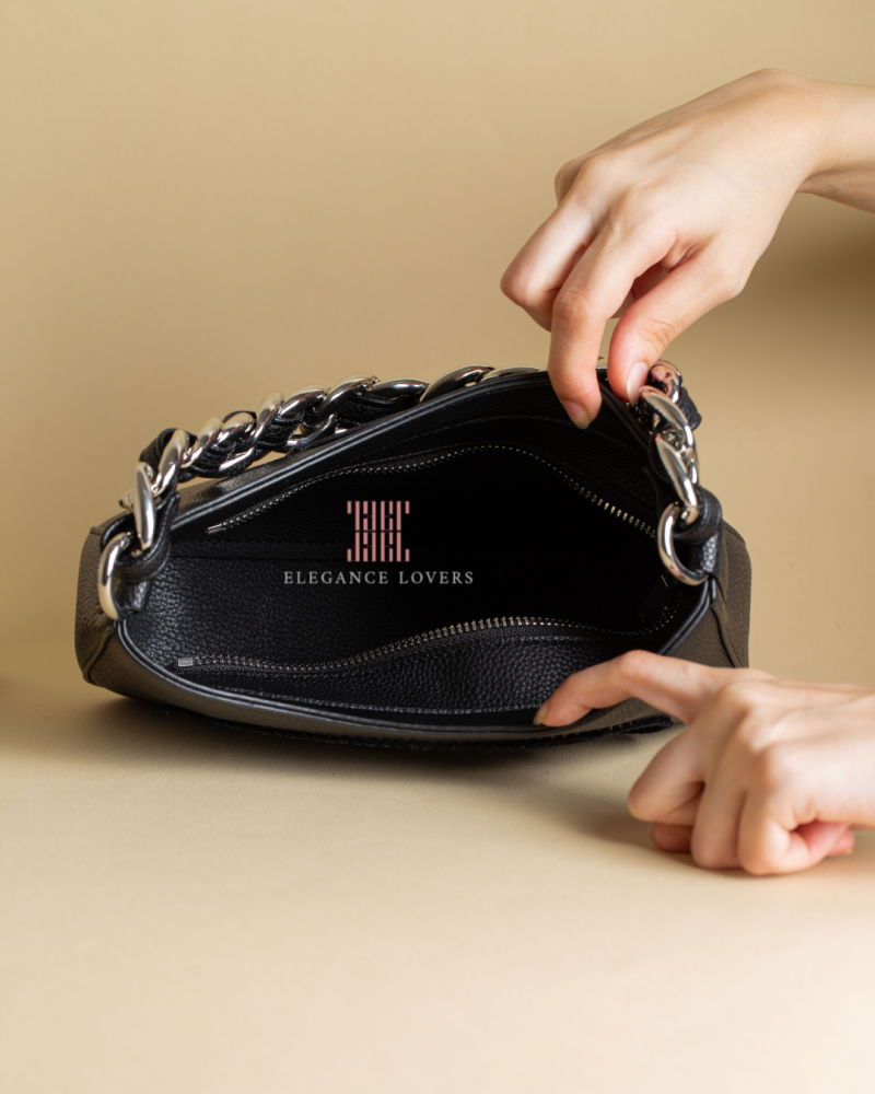 شنطة كتف صغيرة ماركة ارماني اكسشينج - Black Center Logo