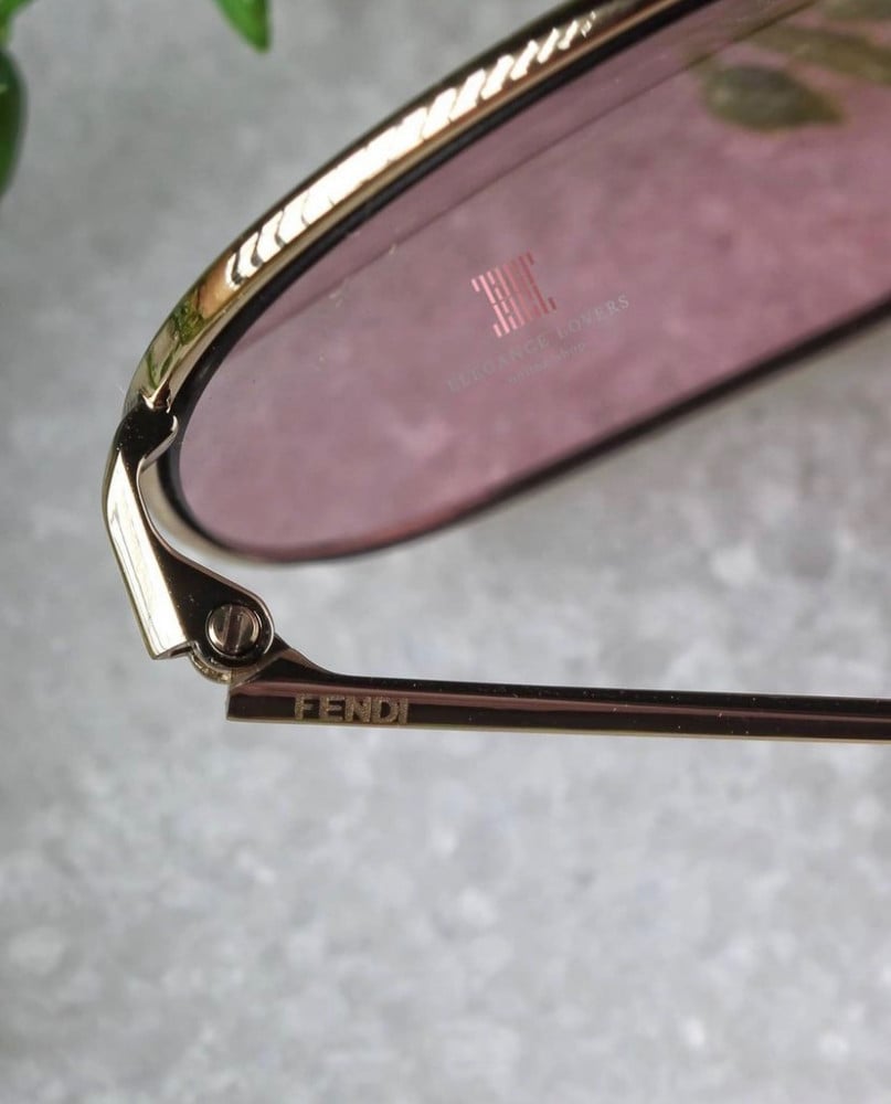 نظارة شمسية Unisex ماركة فندي - Red Fendi Logo