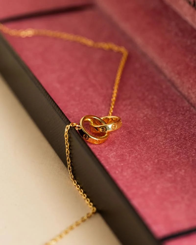سلسال تصميم كارتير مطلي ذهب أصفر عيار 18 ماركة Elegance Lovers