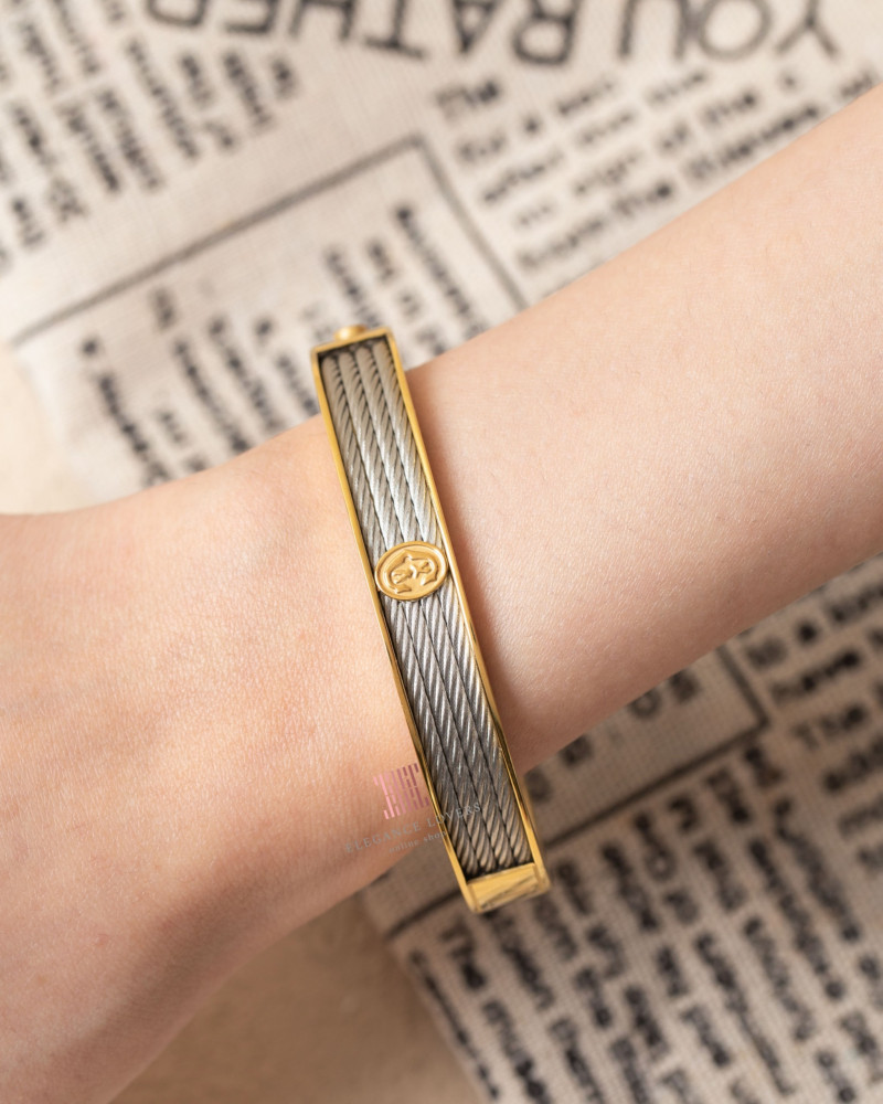 إسوارة مطلية ذهب ماركة شاريول -   Forever Bangle Gold