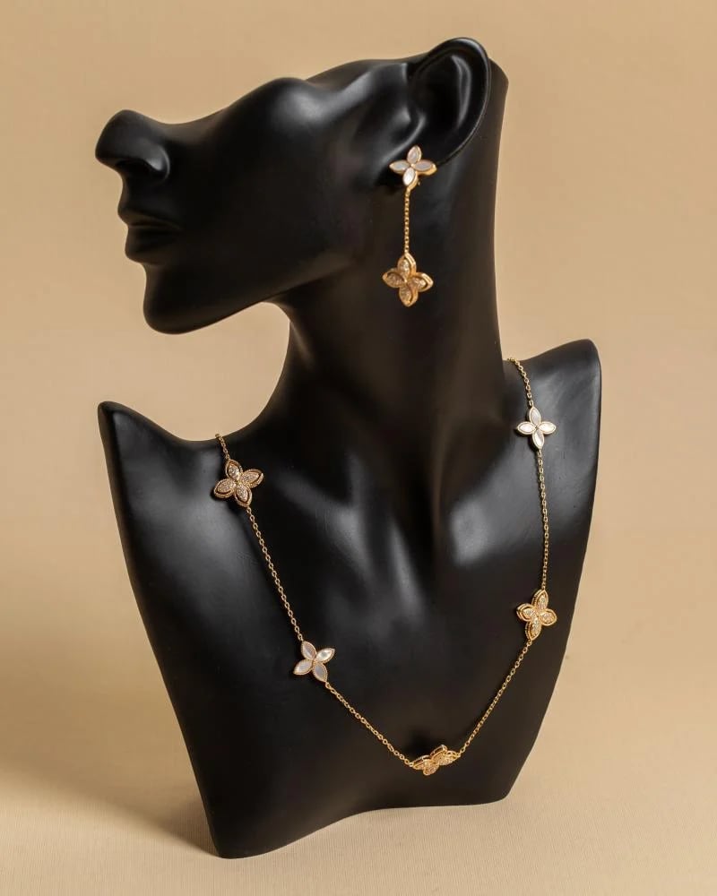 طقم سلسال + حلق روبرتو كوين ديزاين ماركة Elegance Lovers