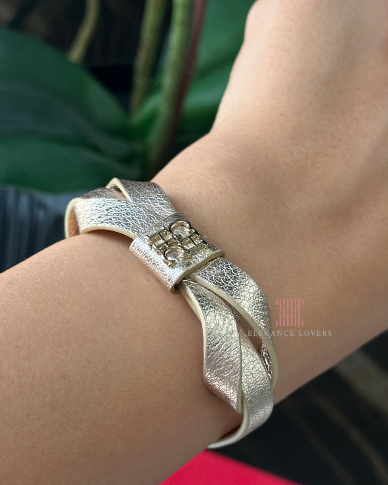 إسوارة جلد ماركة كارولينا هيريرا - Gold Dual Leather CH Logo