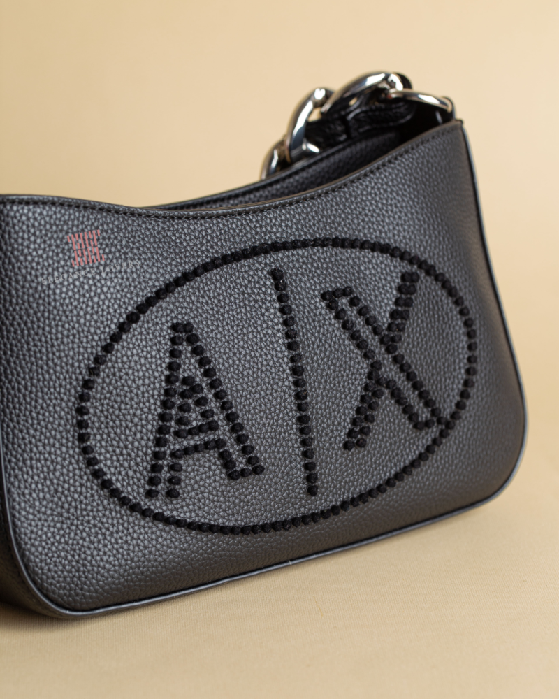 شنطة كتف صغيرة ماركة ارماني اكسشينج - Black Center Logo
