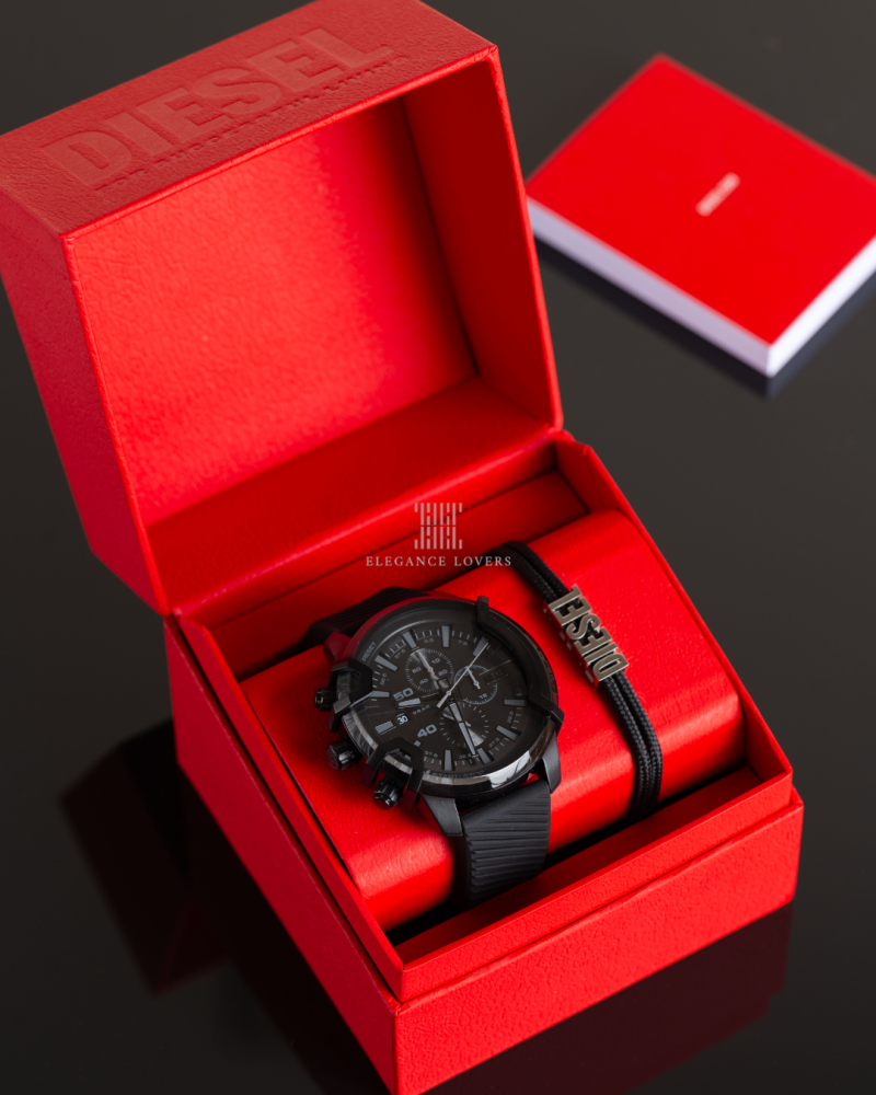 طقم رجالي ساعة + إسوارة ماركة ديزل DZ4650SET