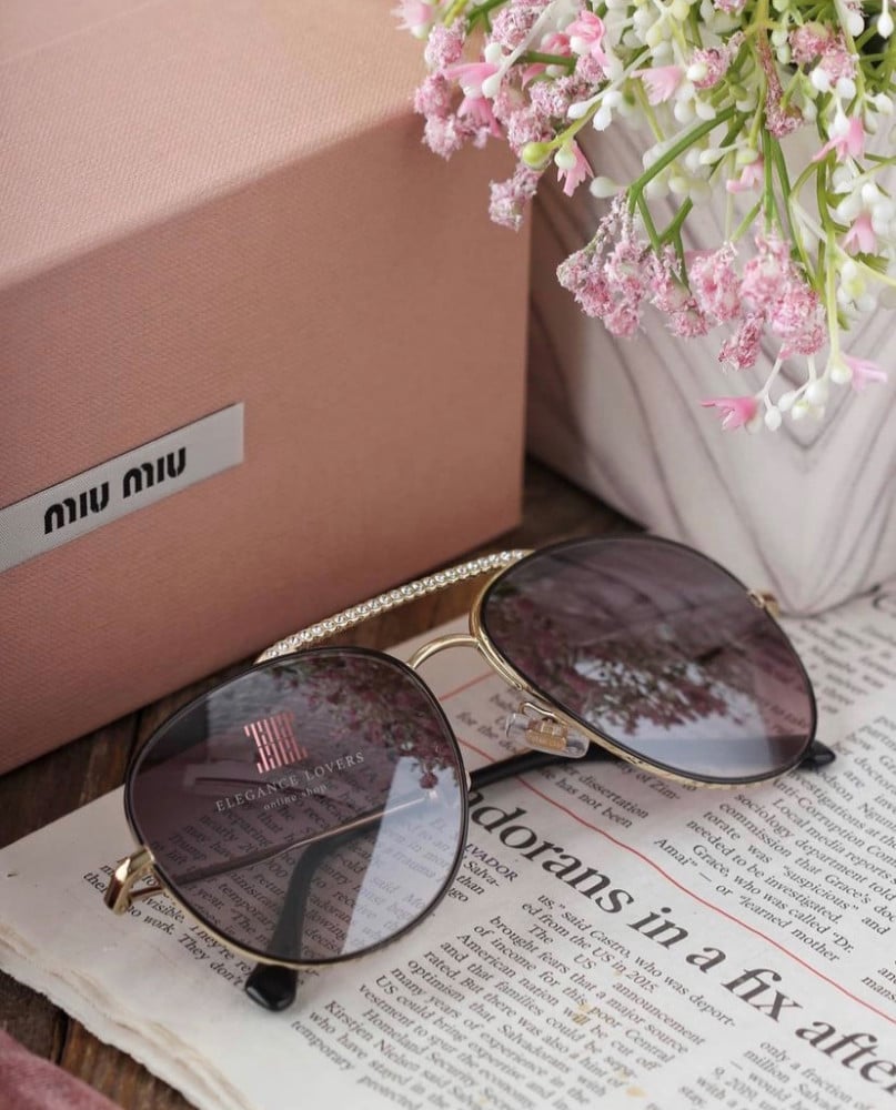 نظارة شمسية نسائية ماركة ميو ميو - Miu Miu Black Crystals
