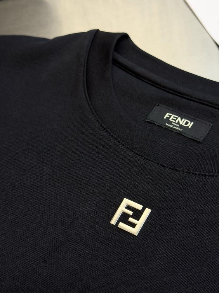 سويتر  | FENDI