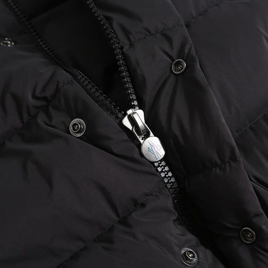 Moncler | سديري