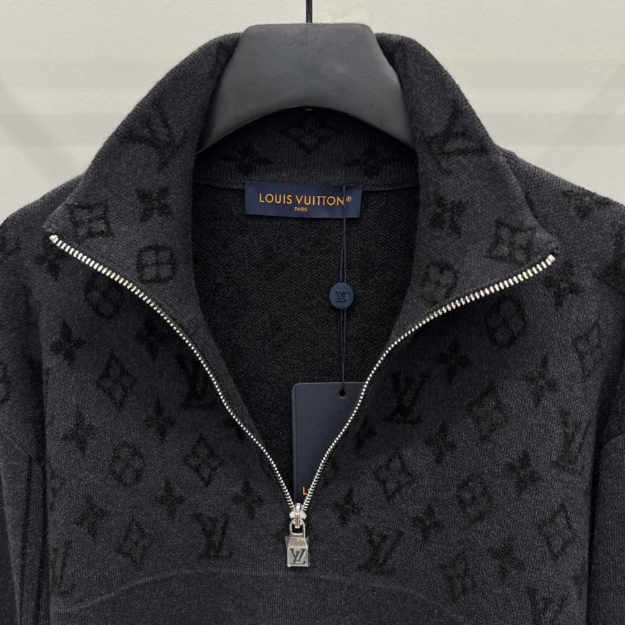 سويتر | LV