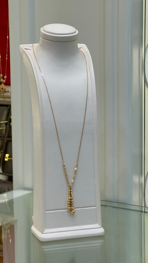 A smooth gold prayer bead strand, 21 karat, distinctive and elegant Italian design
