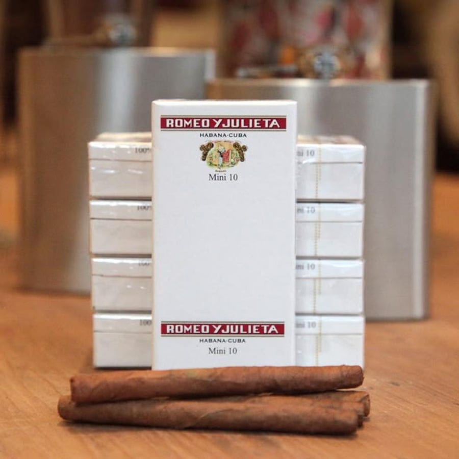 سيجار روميو وجولييتا ميني 10 حبات – Romeo y Julieta Mini 10