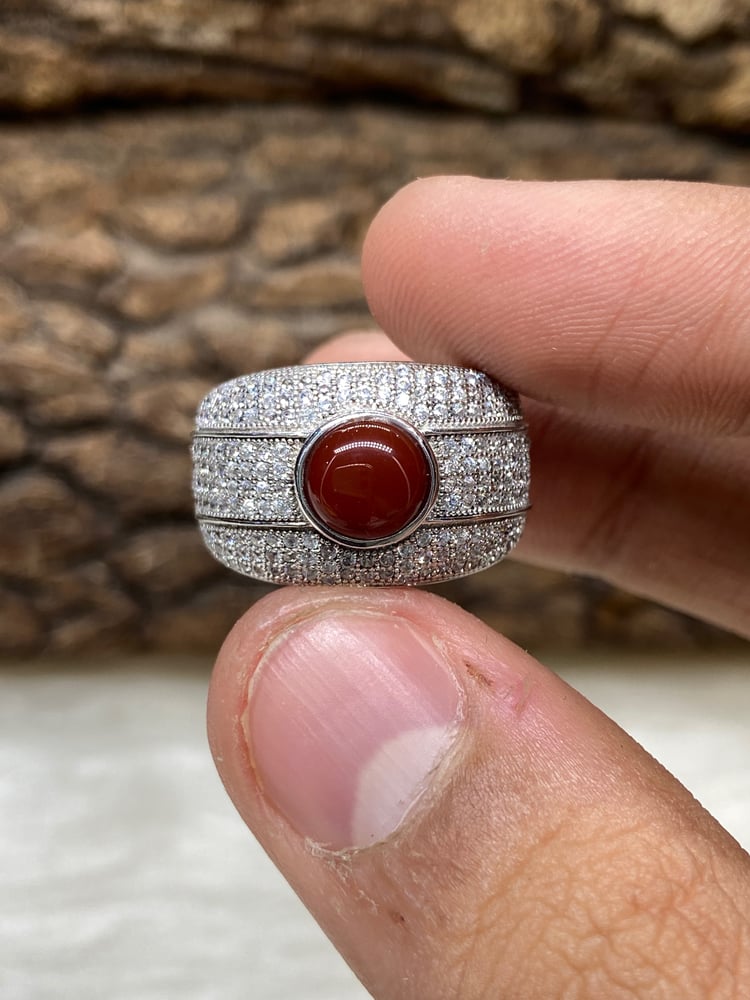 Thai silver ring set with zircon, garnet color, round shape, 925 purity, elegance and beauty, size 7