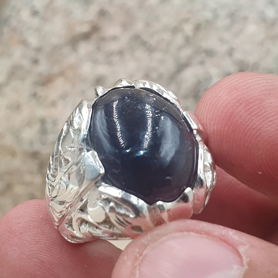 خاتم عقيق يولايت بيضاوي موديل حجازي