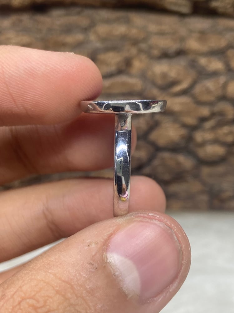 Royal Thai silver ring 925 gauge size 9