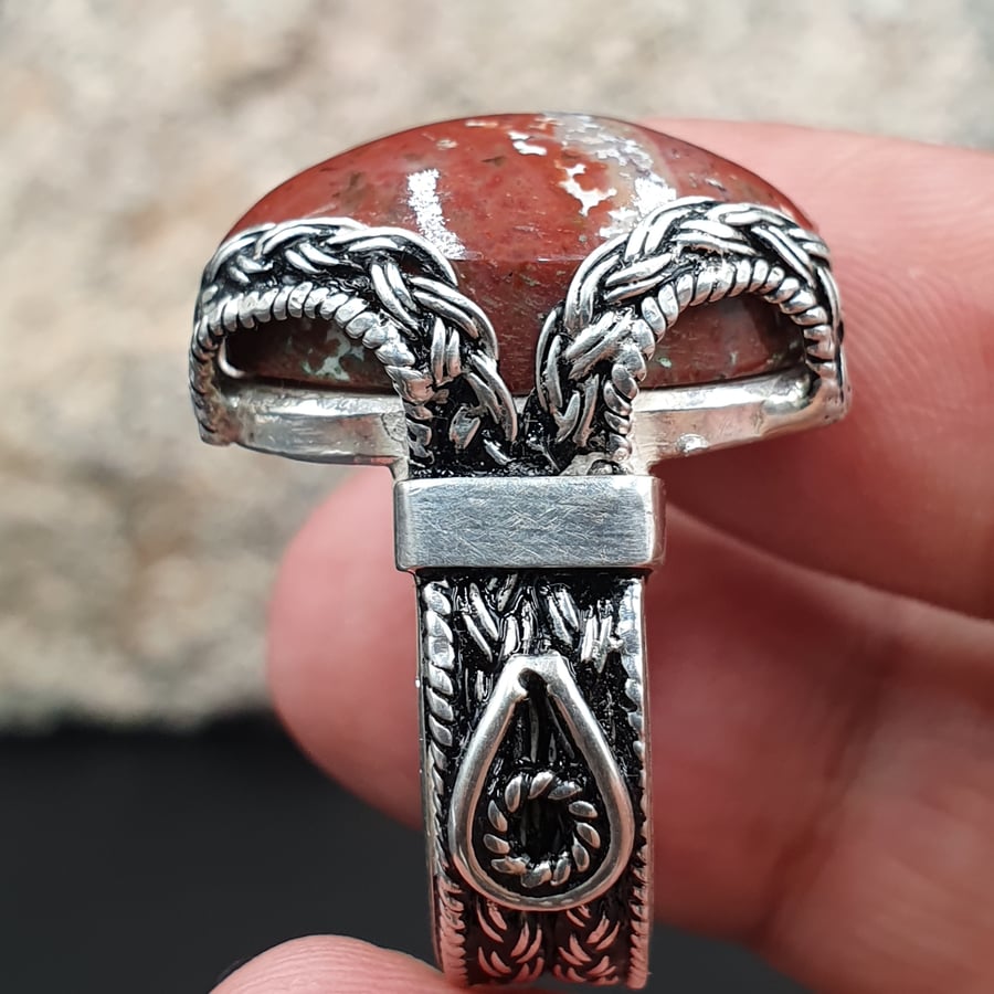 Red blood stone agate ring, Najarani wire style