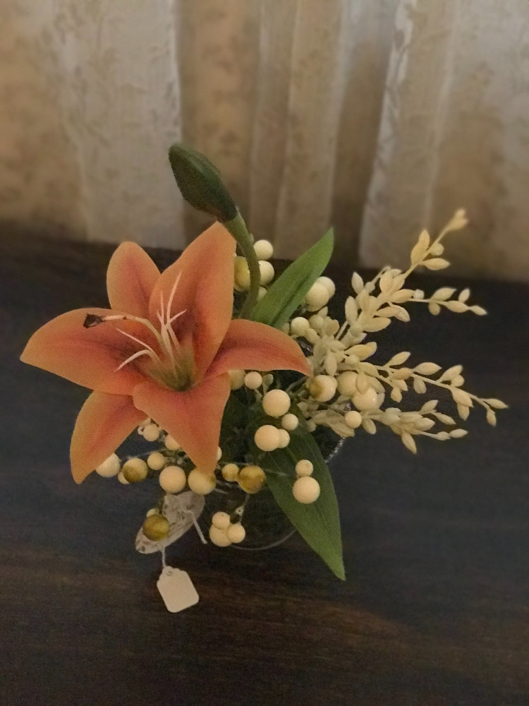 فازة ورد شفافة