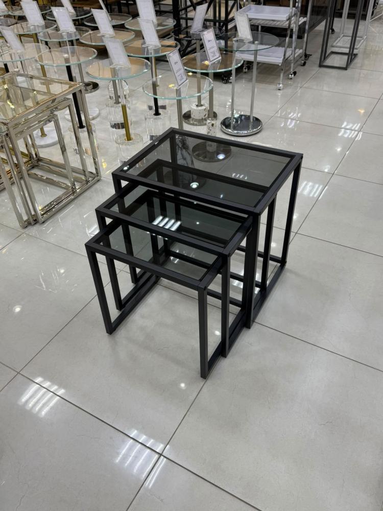 طقم طاولات خدمة مدرج اسود