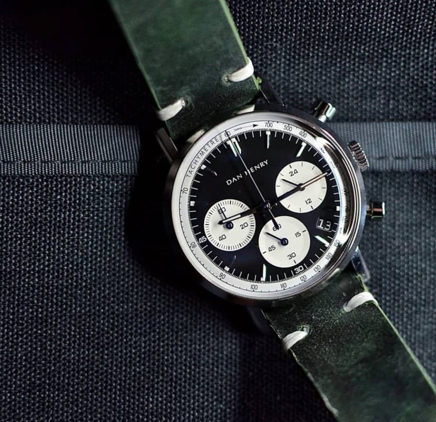 Vintage British Racing Green -  21 mm جلد بلون السباقات البريطانية الخضراء بتطريز ابيض