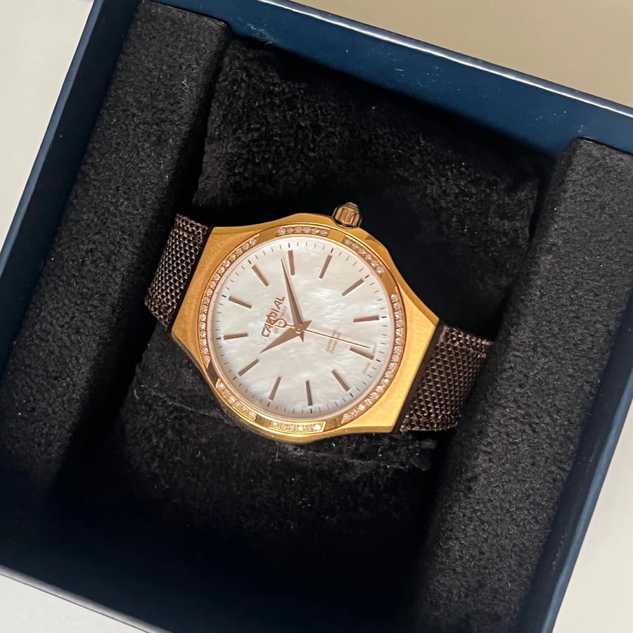 ساعة كارديال نسائية موديل C-21565 الماس #293625368