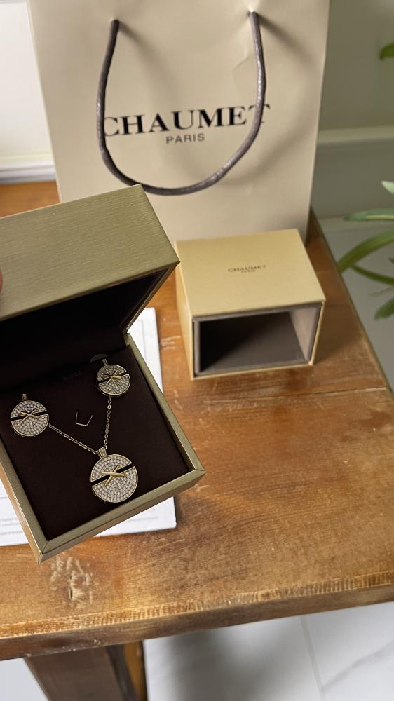 CHAUMET
