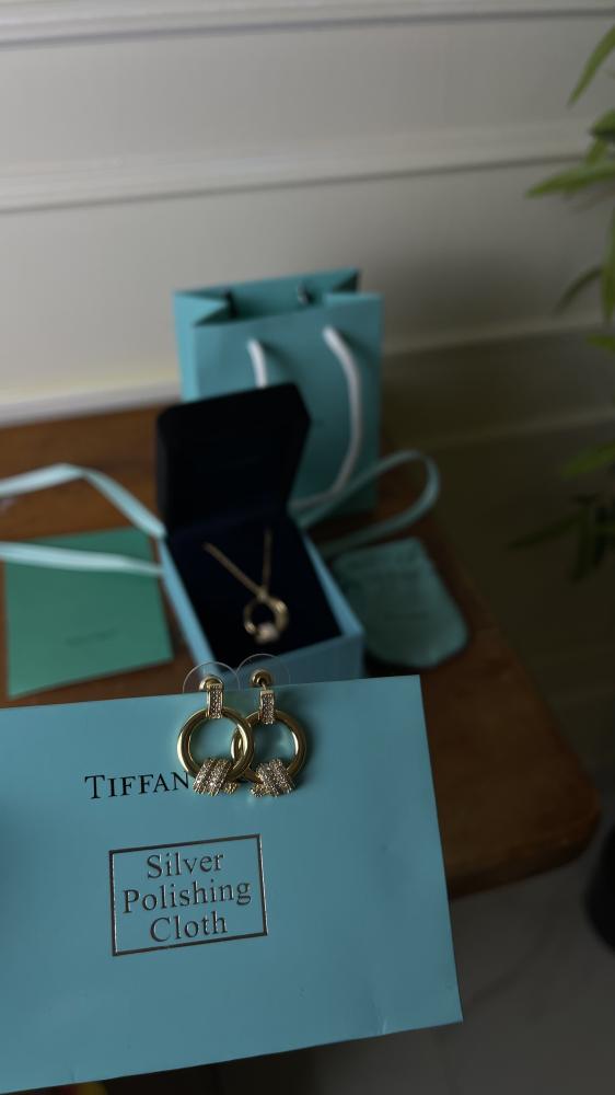 سلسال TIFFANY&Co ذهبي