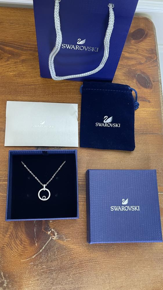 سلسال SWAROVSKI الراقي