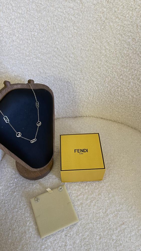 طقم FENDI بلونين
