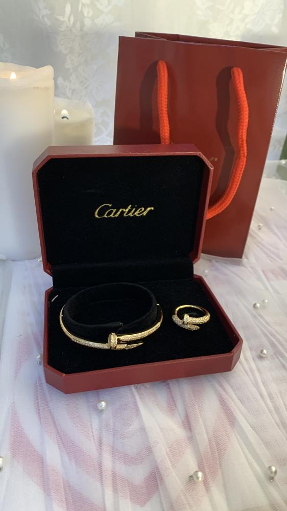 طقم Cartier جوست آن كلو