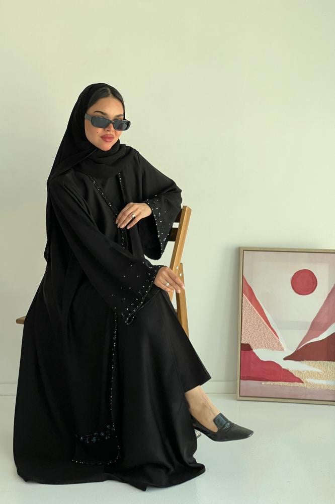 عباية كريب نواعم أسود مع شك