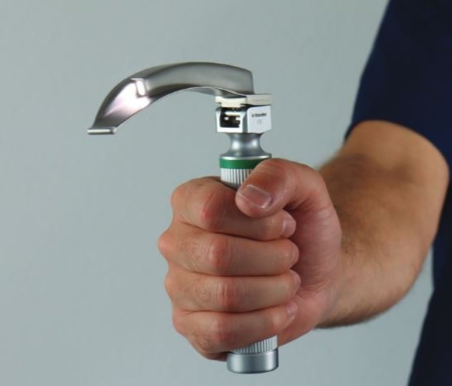 طقم منظار حنجري كبار أو اطفال RIESTER LARYNGOSCOPE ADULT