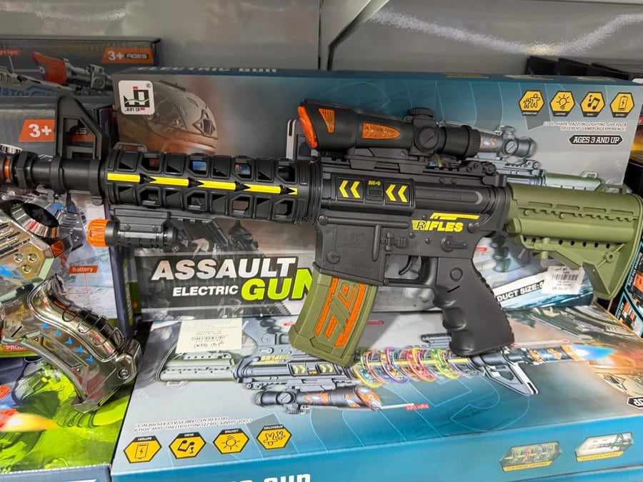 بندقية أساولت كهربائية M4 Rifles — منظار وإضاءة من عمر 3 سنوات